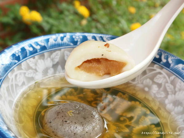 新南五五製氷所:台中美食│新南五五製氷所〃台中大里舒芙蕾厚鬆餅推薦,還有冬季甜湯暖暖上市~