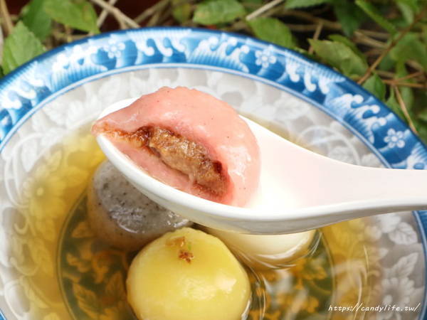 新南五五製氷所:台中美食│新南五五製氷所〃台中大里舒芙蕾厚鬆餅推薦,還有冬季甜湯暖暖上市~