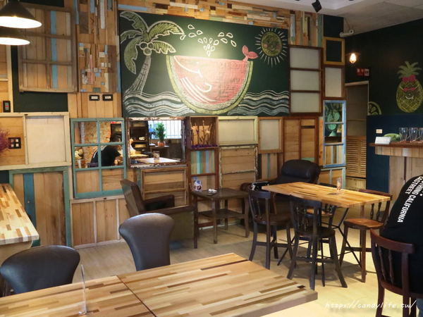 新南五五製氷所:台中美食│新南五五製氷所〃台中大里舒芙蕾厚鬆餅推薦,還有冬季甜湯暖暖上市~