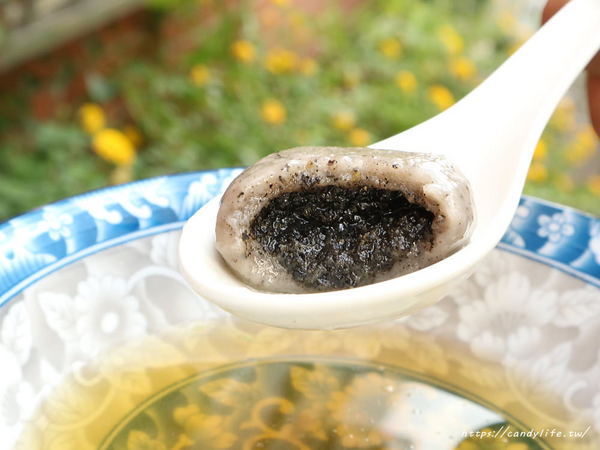 新南五五製氷所:台中美食│新南五五製氷所〃台中大里舒芙蕾厚鬆餅推薦,還有冬季甜湯暖暖上市~