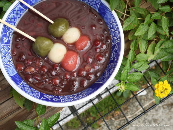 新南五五製氷所:台中美食│新南五五製氷所〃台中大里舒芙蕾厚鬆餅推薦,還有冬季甜湯暖暖上市~