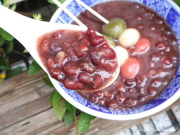 新南五五製氷所:台中美食│新南五五製氷所〃台中大里舒芙蕾厚鬆餅推薦,還有冬季甜湯暖暖上市~