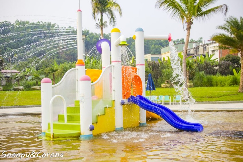 【玩樂．南投】南投集集親水童年／親子戲水餐廳～夏天戲水消暑、冬天還能泡溫泉，再享青石食堂多樣化精美料理