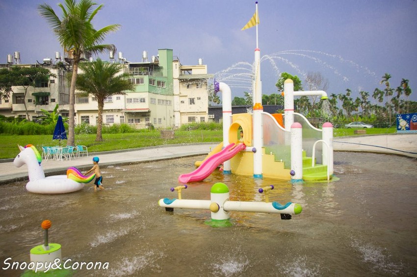 【玩樂．南投】南投集集親水童年／親子戲水餐廳～夏天戲水消暑、冬天還能泡溫泉，再享青石食堂多樣化精美料理