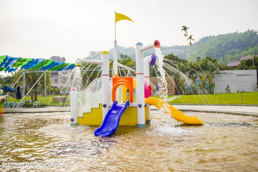 【玩樂．南投】南投集集親水童年／親子戲水餐廳～夏天戲水消暑、冬天還能泡溫泉，再享青石食堂多樣化精美料理