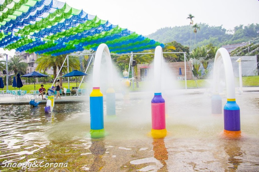 【玩樂．南投】南投集集親水童年／親子戲水餐廳～夏天戲水消暑、冬天還能泡溫泉，再享青石食堂多樣化精美料理