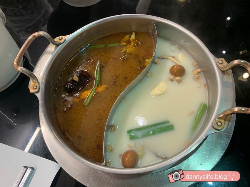 日本、澳洲和牛吃到飽。連海鮮也超新鮮不馬虎！寵物友善餐廳，連狗狗都有免費和牛吃到飽！丹尼的吃喝玩樂～