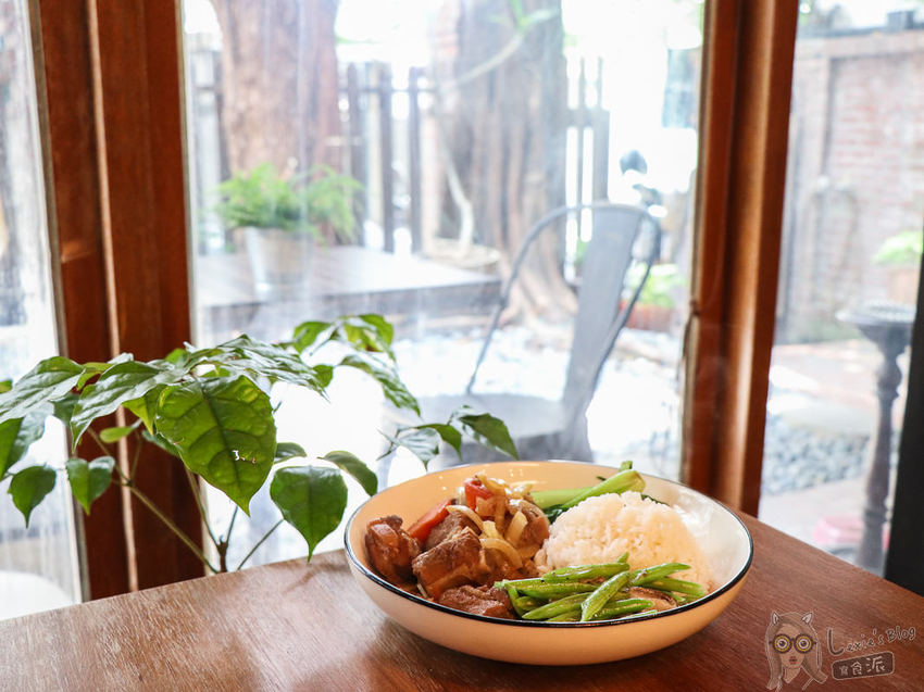 台北老屋咖啡》南京復興樹宅院，隱身捷運旁的夢幻大宅院 - Lexies Blog，寫食派