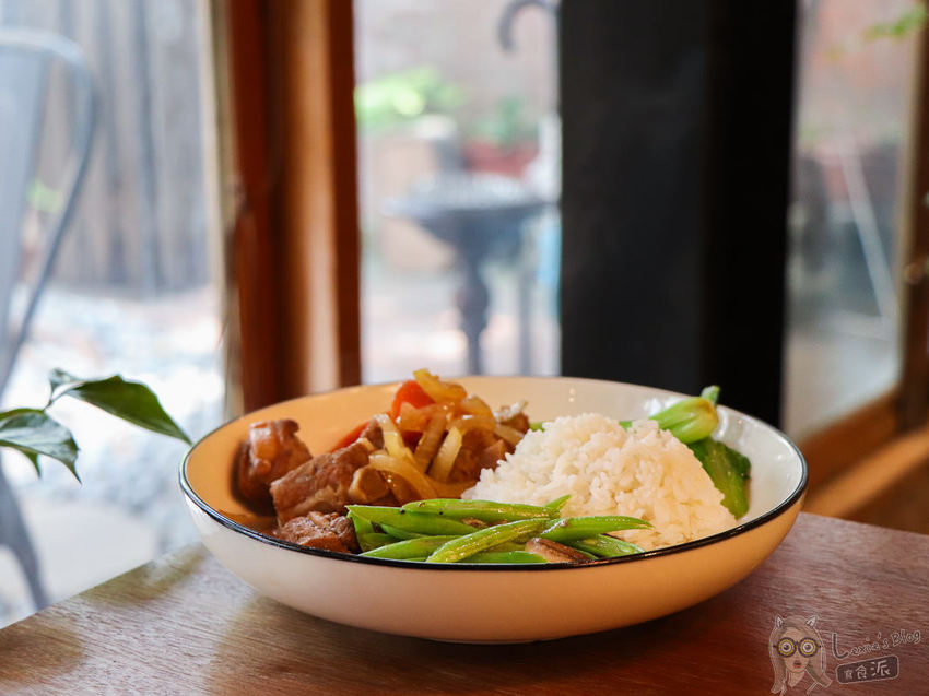 台北老屋咖啡》南京復興樹宅院，隱身捷運旁的夢幻大宅院 - Lexies Blog，寫食派