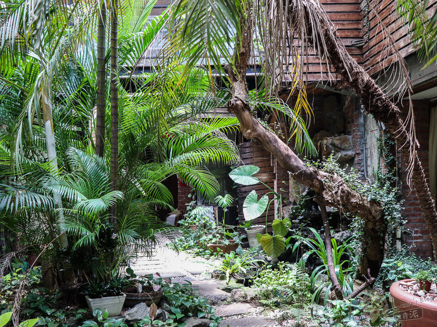 台北老屋咖啡》南京復興樹宅院，隱身捷運旁的夢幻大宅院 - Lexies Blog，寫食派