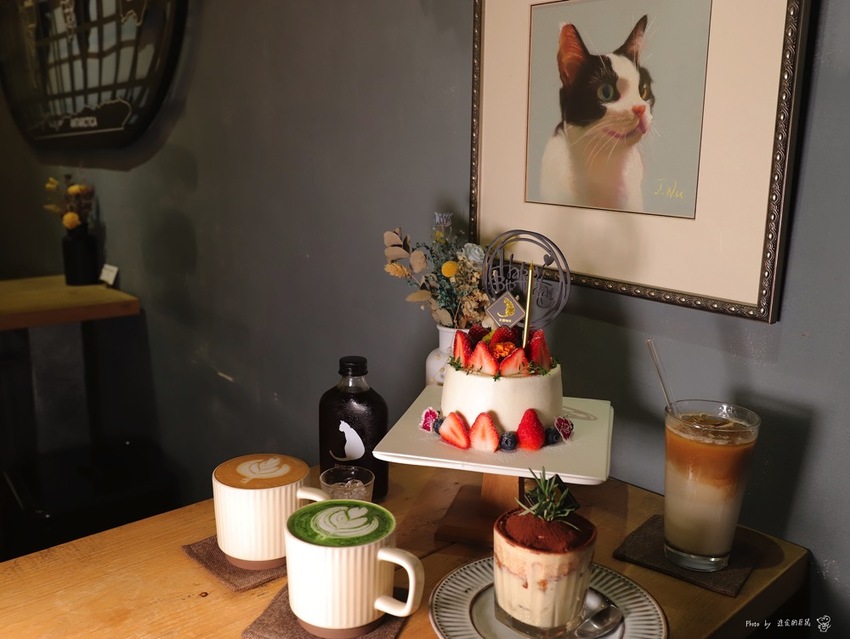 肥貓咖啡：台南最美三色涼麵開賣啦！一起外帶嚐美食，居家防疫也能幸福肥/每日限量務必預訂.台南涼麵推薦.外帶美食 - 進食的巨鼠