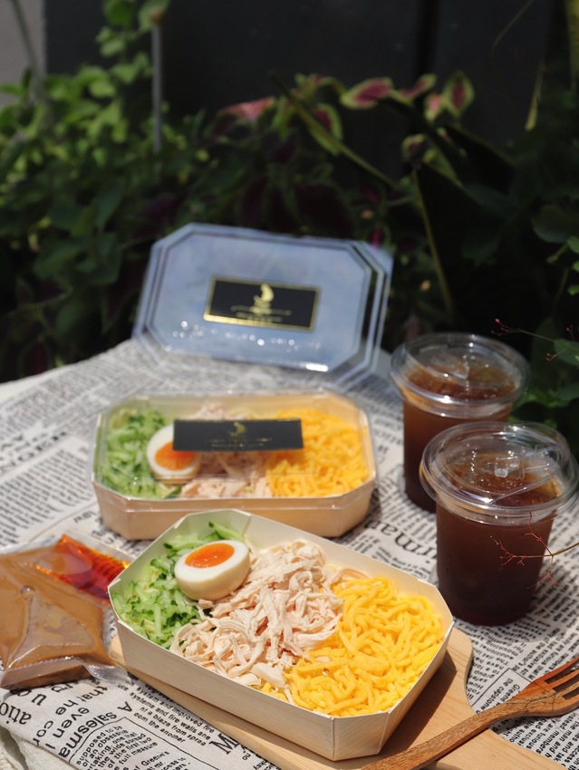 肥貓咖啡：台南最美三色涼麵開賣啦！一起外帶嚐美食，居家防疫也能幸福肥/每日限量務必預訂.台南涼麵推薦.外帶美食 - 進食的巨鼠