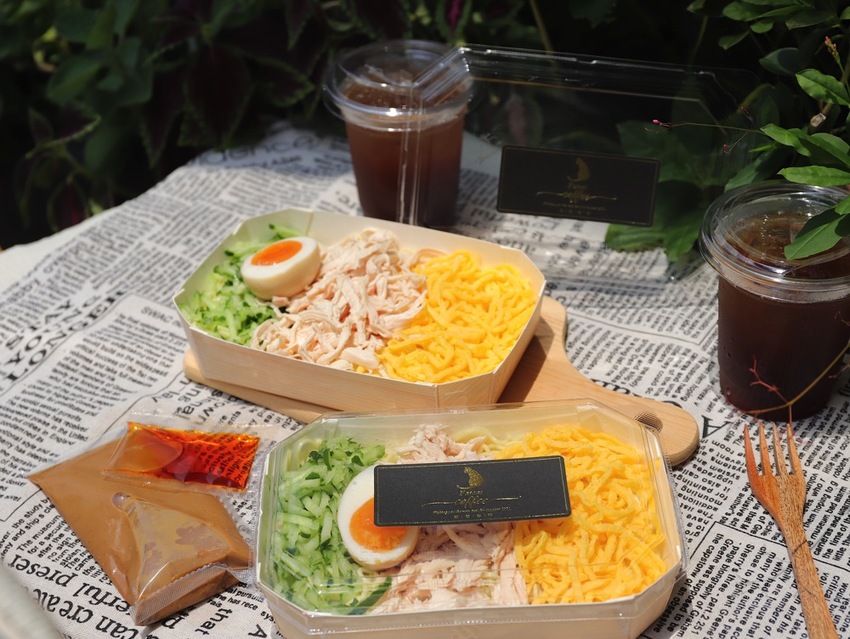 肥貓咖啡：台南最美三色涼麵開賣啦！一起外帶嚐美食，居家防疫也能幸福肥/每日限量務必預訂.台南涼麵推薦.外帶美食 - 進食的巨鼠