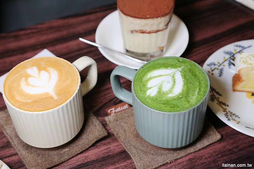 肥貓咖啡~藏身在神農街裡的老宅文青咖啡館!超療癒「貓咪咖啡廳」,貓奴必訪! - 台南好Food遊