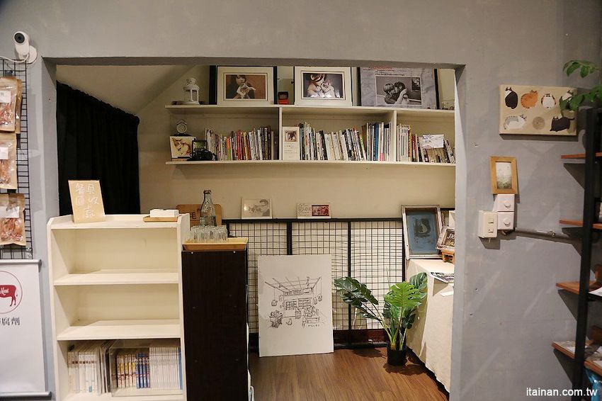 肥貓咖啡~藏身在神農街裡的老宅文青咖啡館!超療癒「貓咪咖啡廳」,貓奴必訪! - 台南好Food遊