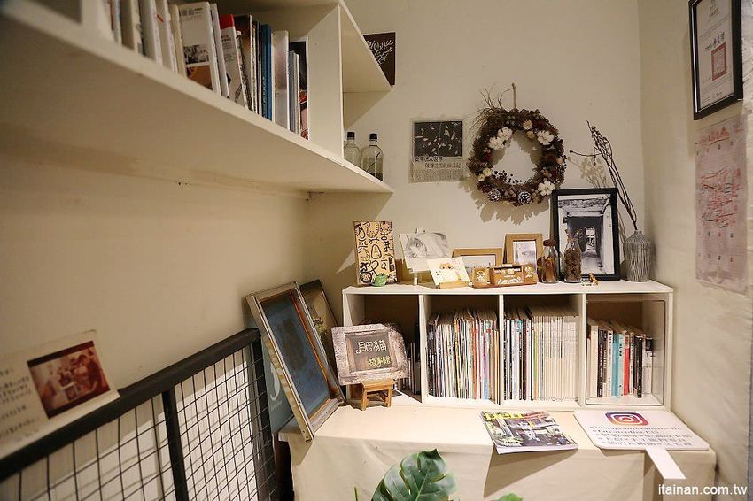 肥貓咖啡~藏身在神農街裡的老宅文青咖啡館!超療癒「貓咪咖啡廳」,貓奴必訪! - 台南好Food遊