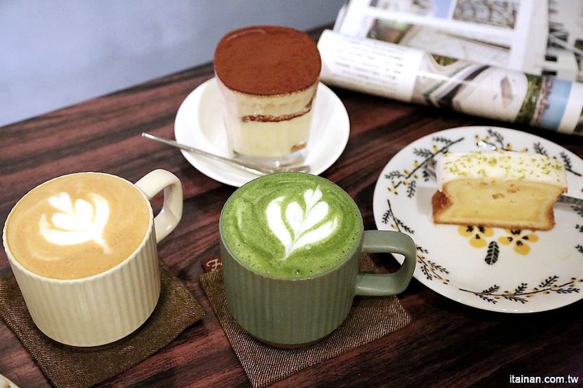 肥貓咖啡~藏身在神農街裡的老宅文青咖啡館!超療癒「貓咪咖啡廳」,貓奴必訪! - 台南好Food遊