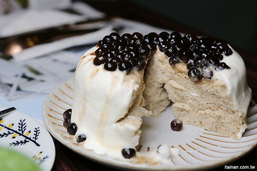 肥貓咖啡~藏身在神農街裡的老宅文青咖啡館!超療癒「貓咪咖啡廳」,貓奴必訪! - 台南好Food遊
