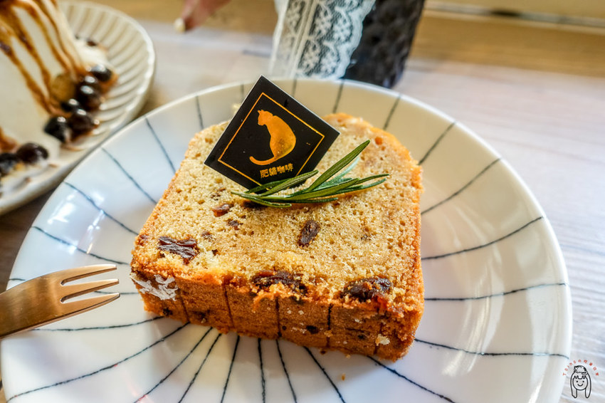 台南咖啡館 神農街肥貓咖啡，內有萌貓坐鎮，以及季節限定少女系甜點，來享受愜意的下午茶時光吧！ - 丁Dingの吃貨日常