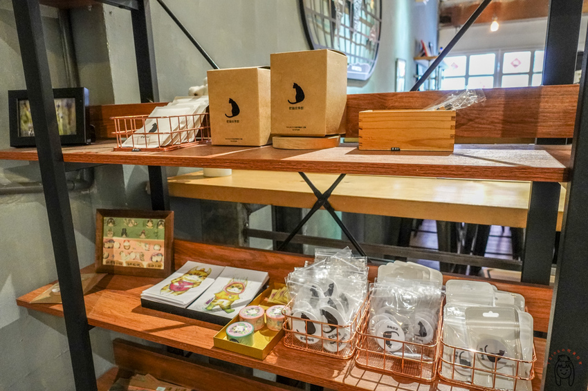 台南咖啡館 神農街肥貓咖啡，內有萌貓坐鎮，以及季節限定少女系甜點，來享受愜意的下午茶時光吧！ - 丁Dingの吃貨日常