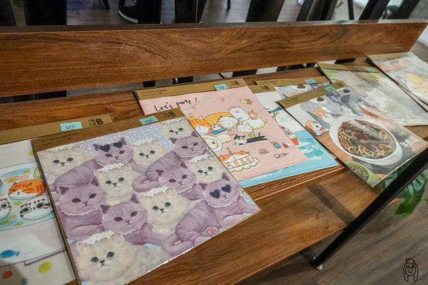 台南咖啡館 神農街肥貓咖啡，內有萌貓坐鎮，以及季節限定少女系甜點，來享受愜意的下午茶時光吧！ - 丁Dingの吃貨日常