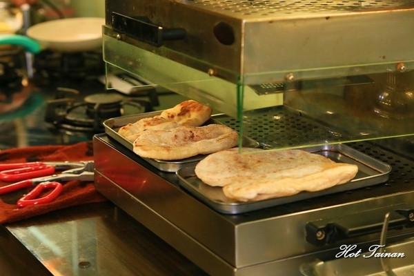 咖哩鬥陣快閃店：【台南美食】極機密咖哩快閃店！期間限定的印度味：咖哩鬥陣X小巷裡的拾壹號