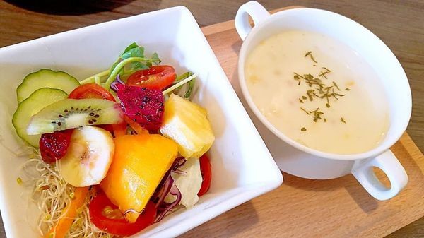 37348082_1876110455743499_6297066288145498112_n