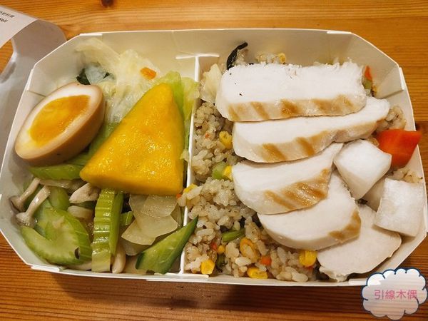 [食記/嘉義] 純情專売所│純情粗食餐盒，傾聽食物的原始聲響，淨化身體的用餐儀式。嘉義必吃時尚便當。