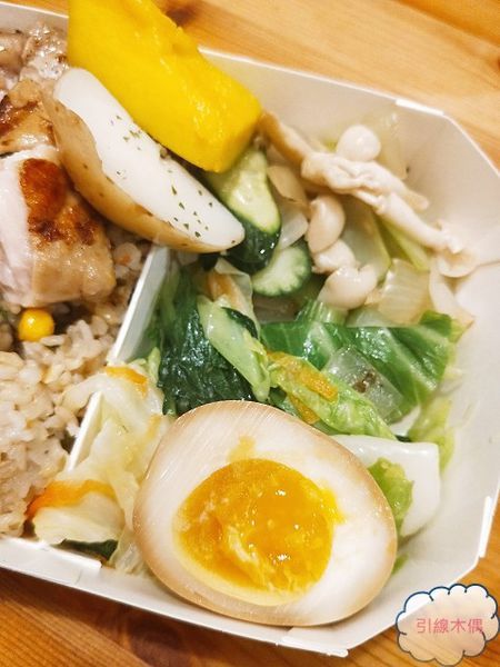 [食記/嘉義] 純情專売所│純情粗食餐盒，傾聽食物的原始聲響，淨化身體的用餐儀式。嘉義必吃時尚便當。