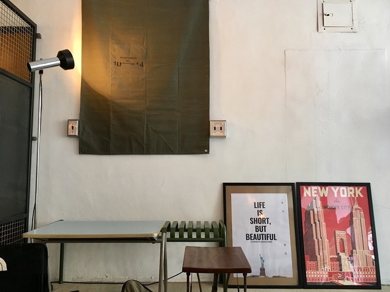 【台北｜萬隆站】ABD Coffee&Life＿將露營風格搬進室內的個性咖啡館＿丹麥厚片與黑糖拿鐵簡直絕配