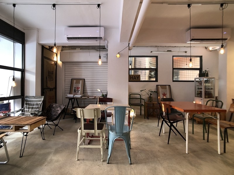 【台北｜萬隆站】ABD Coffee&Life＿將露營風格搬進室內的個性咖啡館＿丹麥厚片與黑糖拿鐵簡直絕配