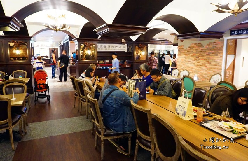 南投埔里景點》妮娜巧克力夢想城堡。南投巧克力觀光工廠，IG爆紅夢幻莊園超好拍！情侶約會浪漫必訪！ - 小潔趴趴走旅遊札記