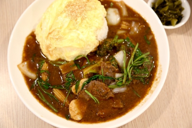 [台南]北區牛肉麵推薦 麻辣牛三寶牛腱燴飯親子友善 牛多多麵館滿500可外送