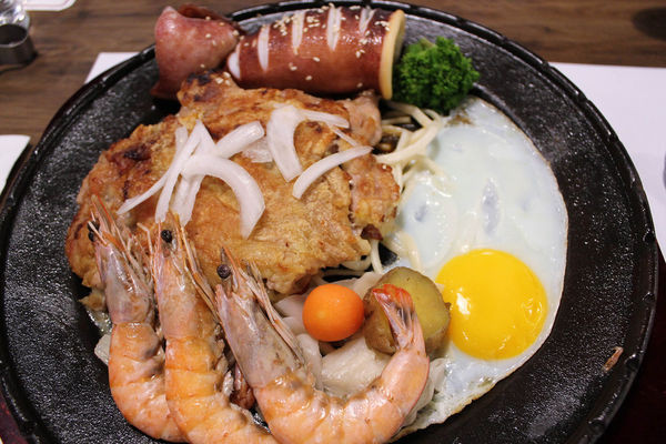 ●嘉義食記●御膳屋牛排/家樂福北門店/IG打卡熱點/視嗅味三覺饗宴