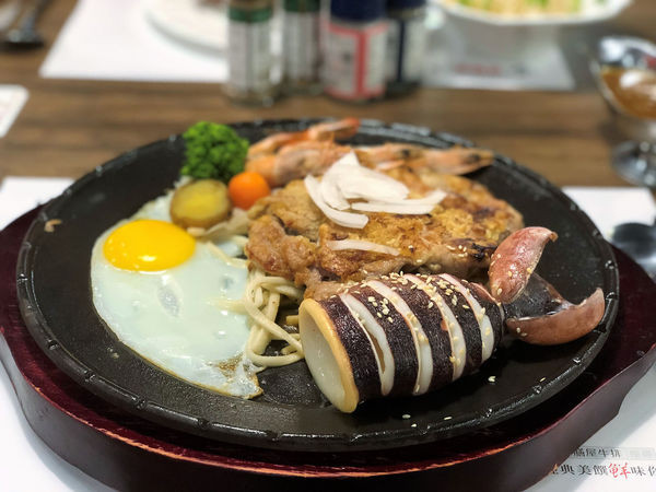 ●嘉義食記●御膳屋牛排/家樂福北門店/IG打卡熱點/視嗅味三覺饗宴