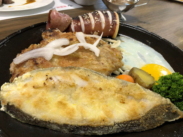 ●嘉義食記●御膳屋牛排/家樂福北門店/IG打卡熱點/視嗅味三覺饗宴