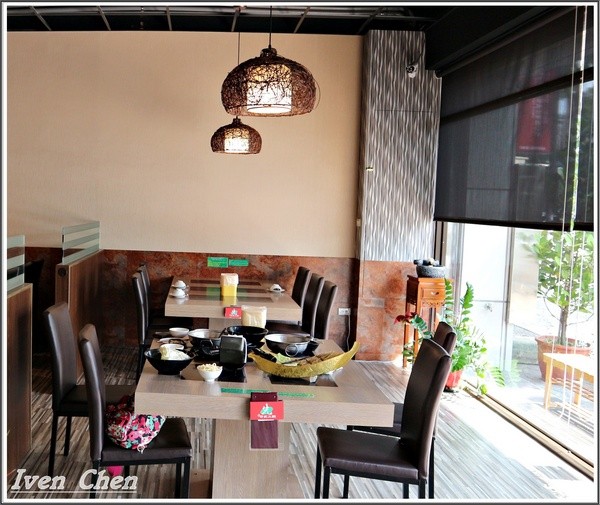 先精緻日式火鍋：《林口火鍋美食推薦》海陸精緻鍋物\  天然精燉湯頭\非嚐不可的極鮮海陸鍋及美國無骨牛小排鍋-『先精緻日式火鍋』