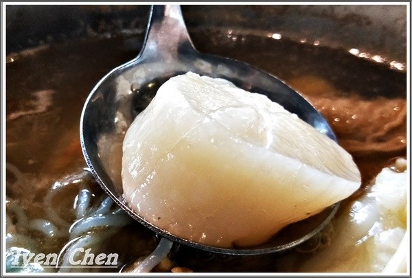 先精緻日式火鍋：《林口火鍋美食推薦》海陸精緻鍋物\  天然精燉湯頭\非嚐不可的極鮮海陸鍋及美國無骨牛小排鍋-『先精緻日式火鍋』