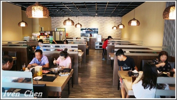 先精緻日式火鍋：《林口火鍋美食推薦》海陸精緻鍋物\  天然精燉湯頭\非嚐不可的極鮮海陸鍋及美國無骨牛小排鍋-『先精緻日式火鍋』