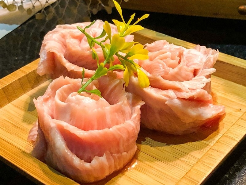 【忠孝新生】蟹宴日式頂級帝王蟹燒烤鍋物，頂級食材新鮮吃到飽！生食、火鍋、燒烤一次滿足！