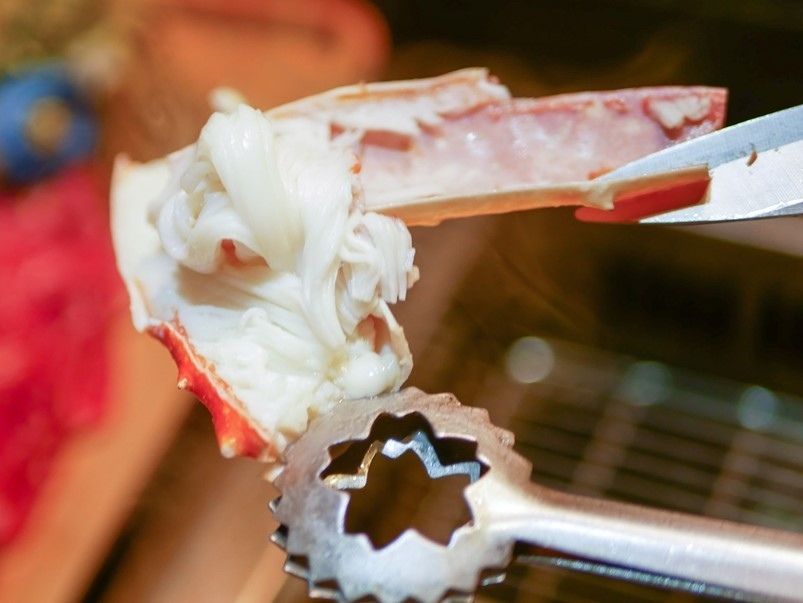 【忠孝新生】蟹宴日式頂級帝王蟹燒烤鍋物，頂級食材新鮮吃到飽！生食、火鍋、燒烤一次滿足！