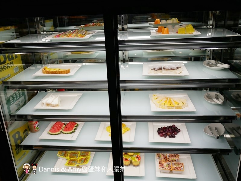 《台北帝王蟹吃到飽》蟹宴-日式頂級帝王蟹燒烤鍋物。澎湃海鮮頂級肉品哈根達斯吃到飽。汽水啤酒無限暢飲︱火烤兩吃一次滿足。新生高架橋旁（影片）