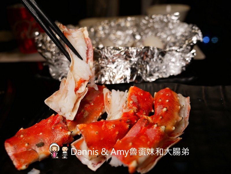 《台北帝王蟹吃到飽》蟹宴-日式頂級帝王蟹燒烤鍋物。澎湃海鮮頂級肉品哈根達斯吃到飽。汽水啤酒無限暢飲︱火烤兩吃一次滿足。新生高架橋旁（影片）