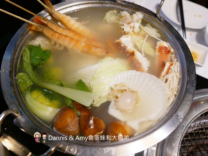 《台北帝王蟹吃到飽》蟹宴-日式頂級帝王蟹燒烤鍋物。澎湃海鮮頂級肉品哈根達斯吃到飽。汽水啤酒無限暢飲︱火烤兩吃一次滿足。新生高架橋旁（影片）