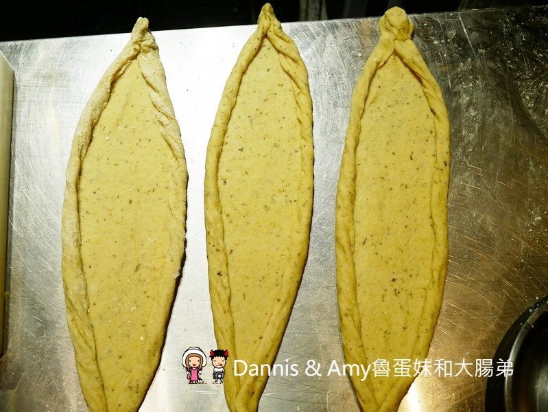 《師大美食》 以勒廚房Jireh Kitchen異國料理。平價好吃的手作捲餅、香料飯、船型披薩。土耳其餐廳菜單價位分享 ︱捷運台電大樓附近（影片）