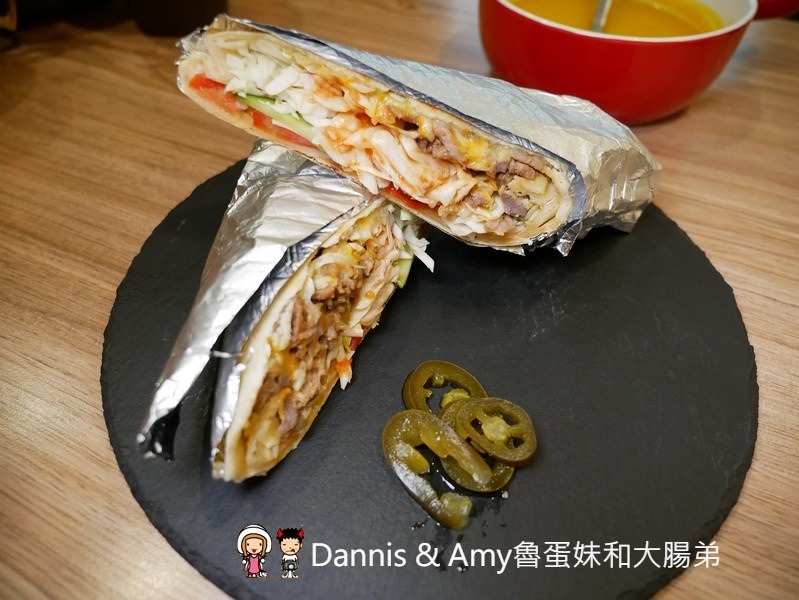 《師大美食》 以勒廚房Jireh Kitchen異國料理。平價好吃的手作捲餅、香料飯、船型披薩。土耳其餐廳菜單價位分享 ︱捷運台電大樓附近（影片）