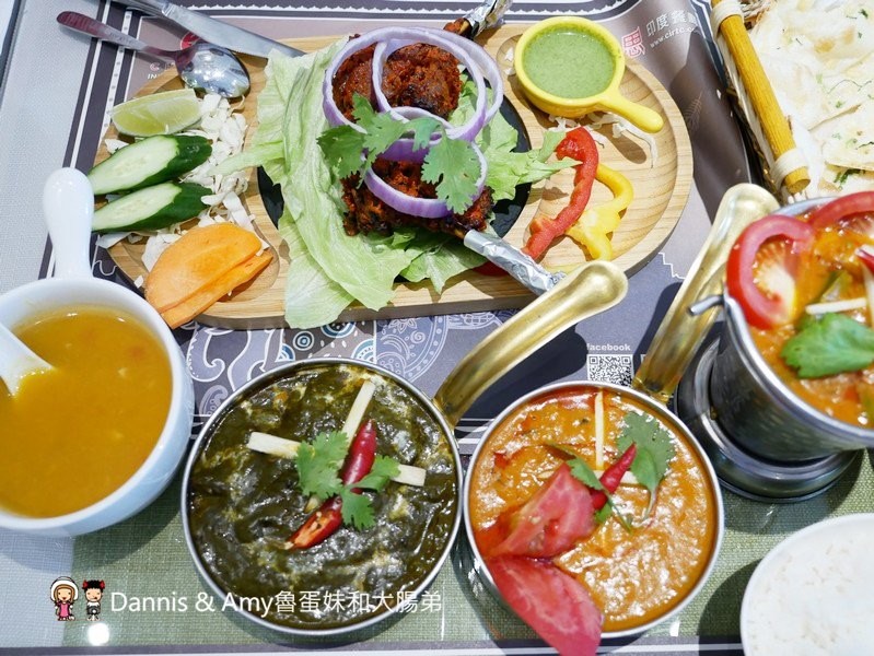 《台中異國美食》Chillies淇里思印度餐廳-台中朝富店。必點特色烤餅x各式風味咖哩︳菜單價格。推薦菜色（影片）