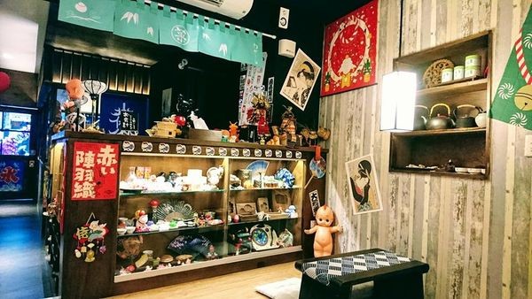 38072427_1987460697952276_237196629847834624_n