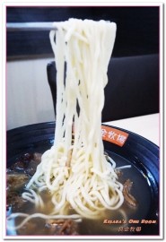 良金牧場(中科店)：台中西屯區小吃麵館．創新嗆壺現沖當日空輸溫體牛肉麵──良金牧場-台中中科店