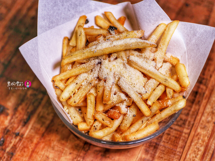 獨樂清酒食堂｜有正妹店長之隱身巷弄的超日式居酒屋〃捷運台北車站Y17